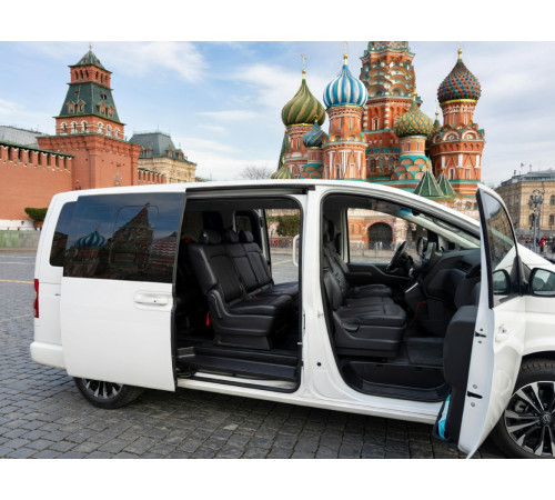 Аренда Hyundai Staria с водителем в Москве