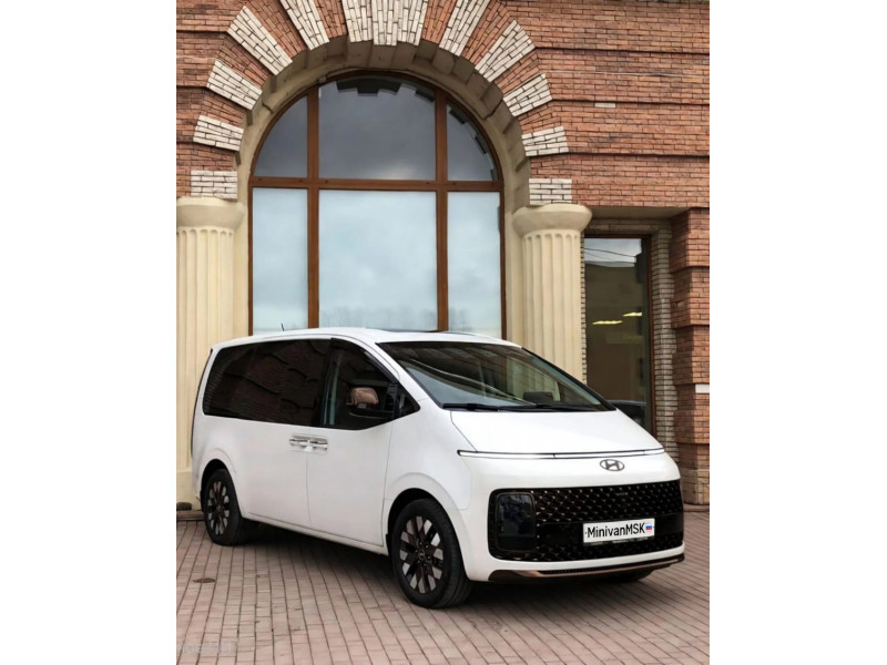 Hyundai Staria