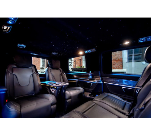 Аренда Mercedes-Benz V-Class с водителем в Москве