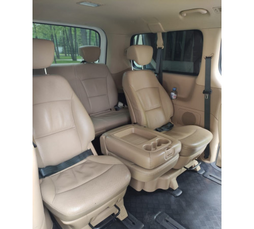 Аренда Hyundai H1 с водителем в Москве